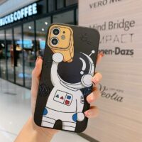 Roligt fodral för iPhone för astronautmönster Astronaut kawaii