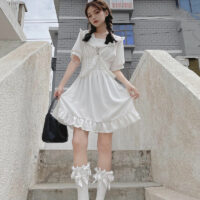 Mini sukienka z krótkim rękawem i falbaną w stylu kawaii Gotycka kawaii