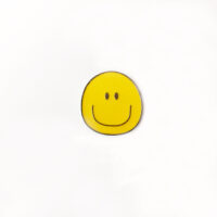 Épingles en émail de visage souriant de dessin animé Epingles en émail kawaii