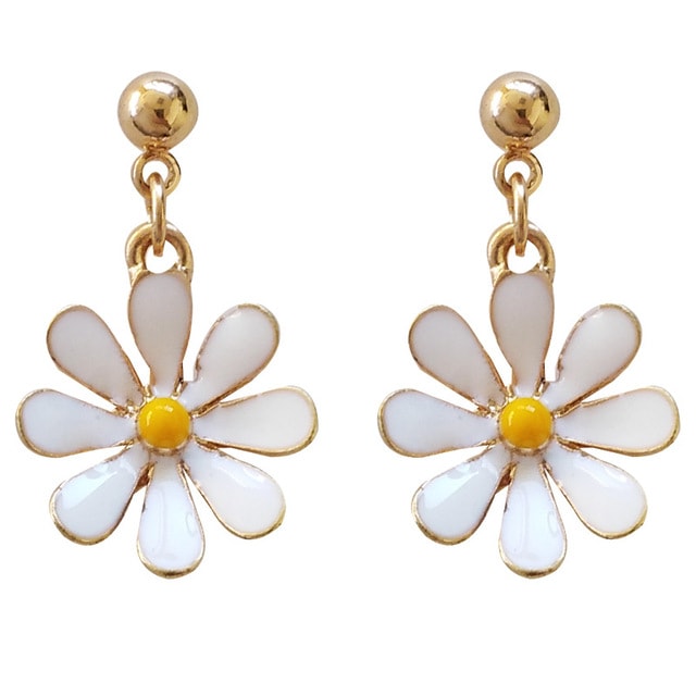 Small Daisy Flower Earrings