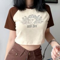 Kurzes T-Shirt mit rundem Kragen im Vintage-Engel-Print Brief kawaii