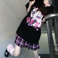 Kawaii schwarzes Punk-Anime-T-Shirt Anime-Kawaii