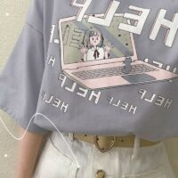 컴퓨터 프린트가 있는 카와이 "HELP" 티셔츠 하라주쿠 카와이