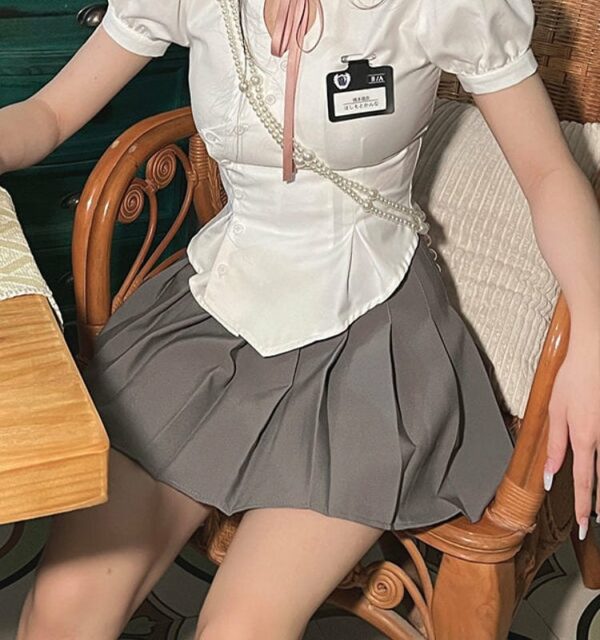 코리안 프레피 스타일 슬림 화이트 셔츠 한국어 귀엽다